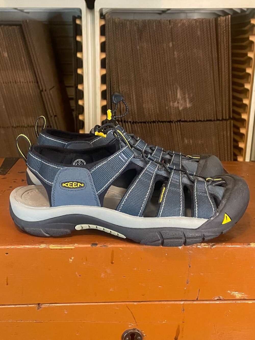 KEEN Men’s Size 12 Navy Blue Newport H2 Waterproof Sandals Water Shoes - Picture 3 of 8